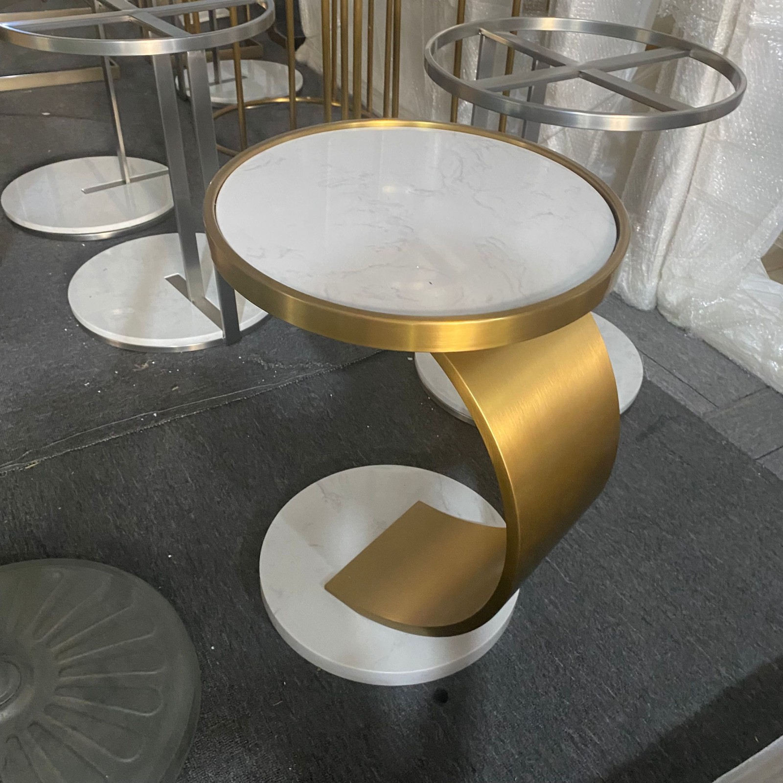 Contemporary corner table for living room stand for desert table dessert table