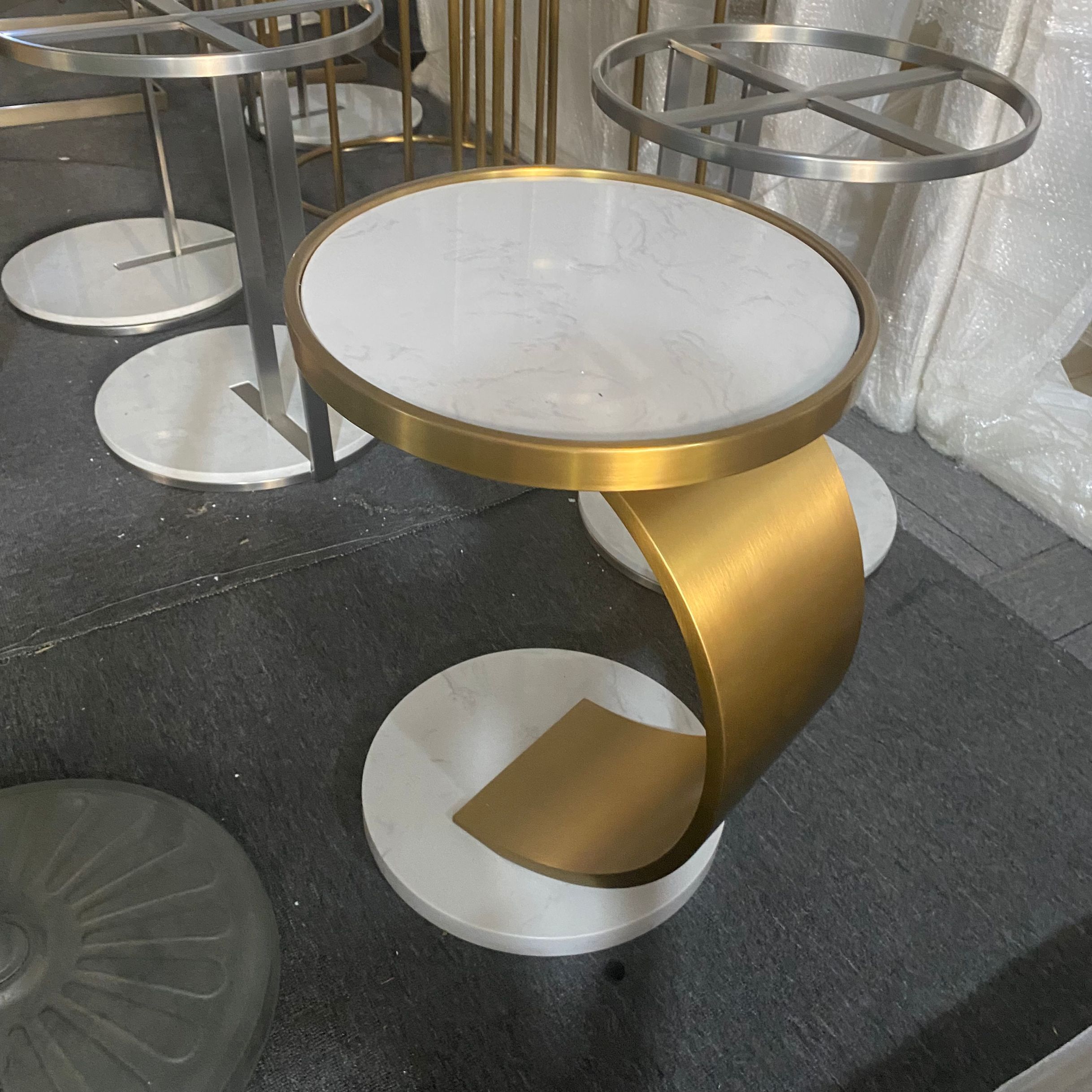 Contemporary corner table for living room stand for desert table dessert table